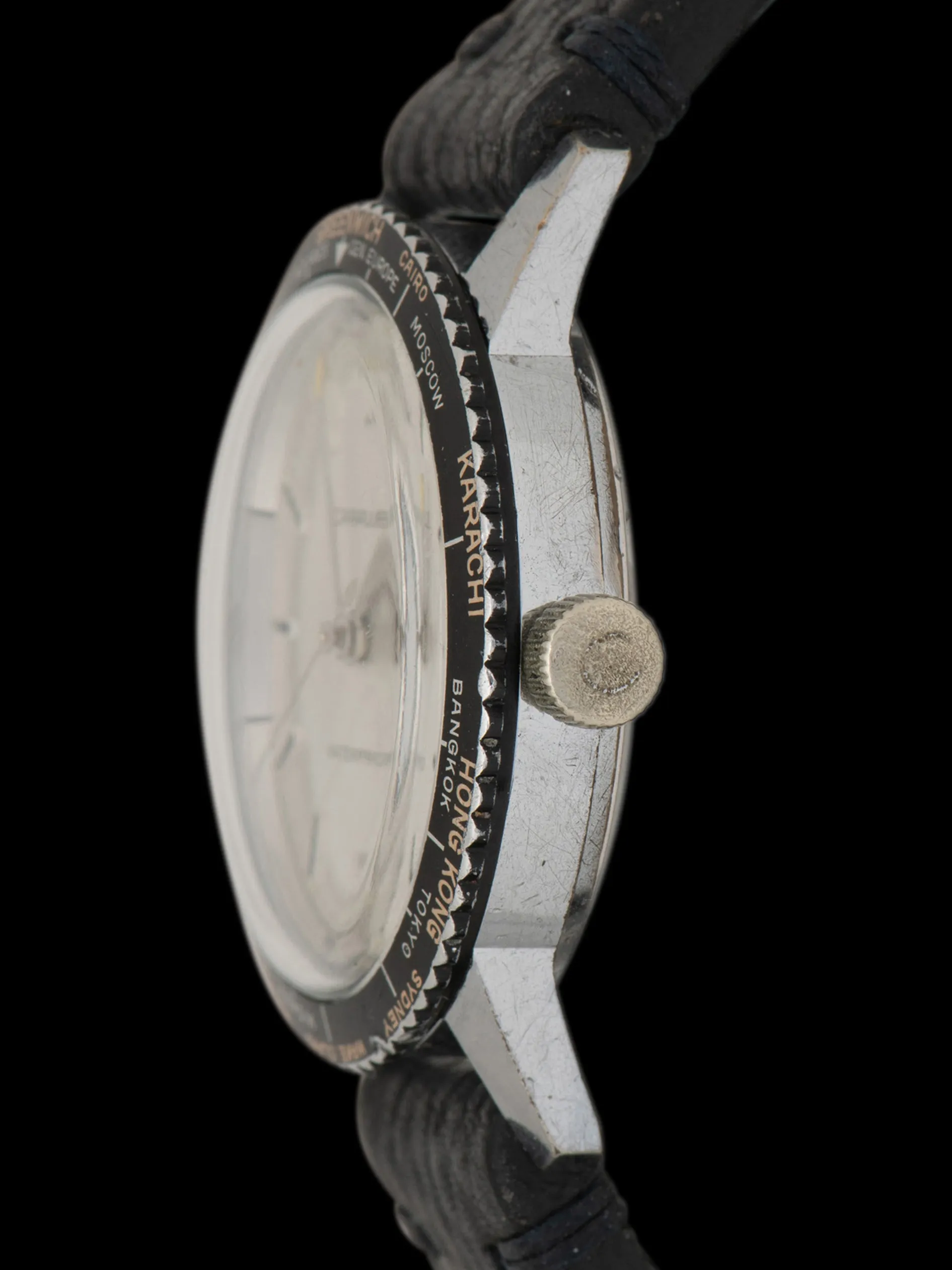 1969 Bulova Caravelle Worldtimer (Ref. 695)