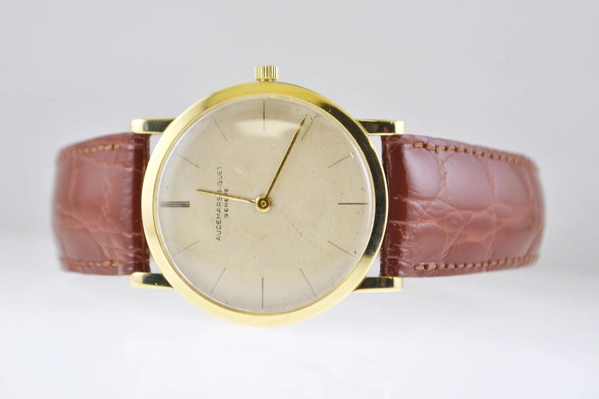 AUDEMARS PIGUET 18K Yellow Gold Vintage 1950's Men's Watch - $30K APR w/ COA!!!