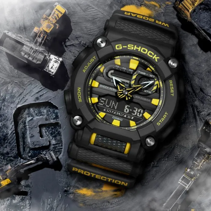 CASIO G-Shock Resin Band 200-meter water resistance #GA-900A-1A9ER