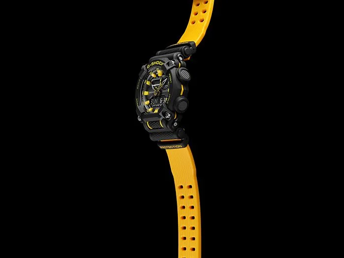 CASIO G-Shock Resin Band 200-meter water resistance #GA-900A-1A9ER