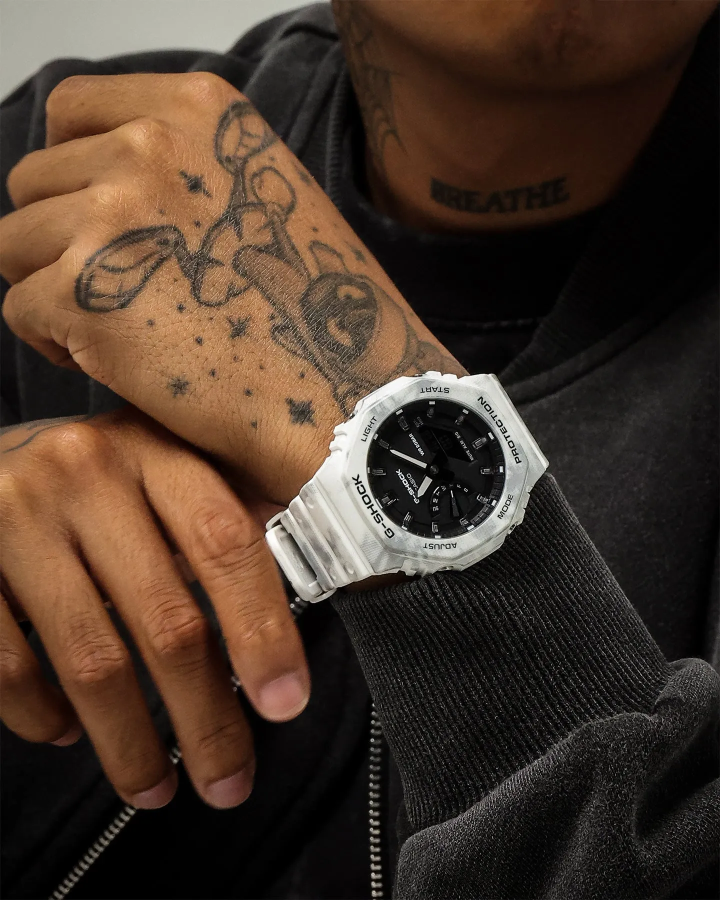 G SHOCK GAE2100GC-7A Snow Camo