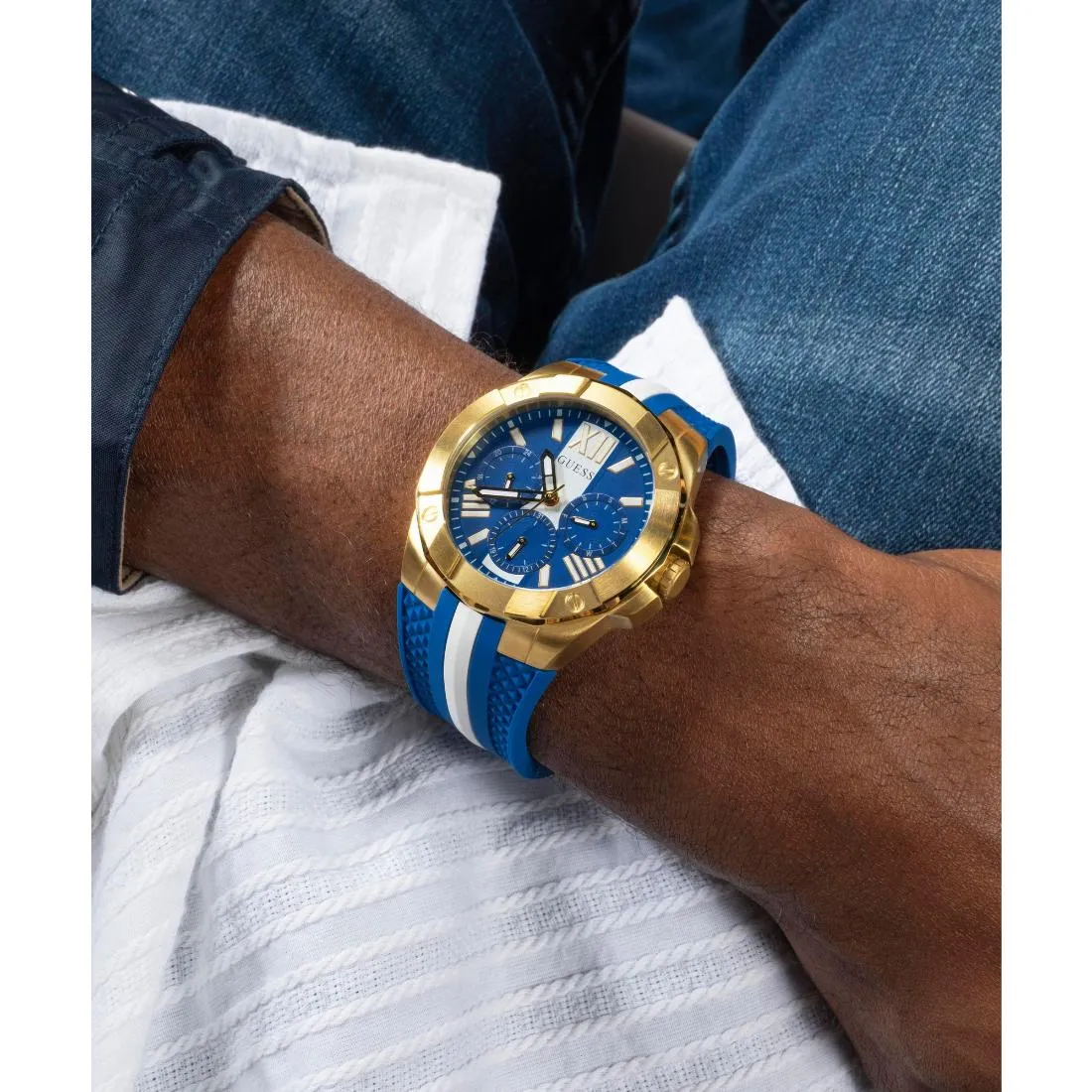 Guess Men 44 mm Blue Dial Analog Watch- GW0716G2