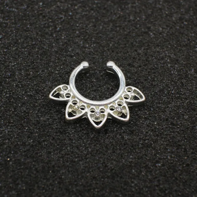 High quality metal fake nose ring Medical titanium jewelry clicker faux septum Piercing clip non Body Hoop For Women wholesale