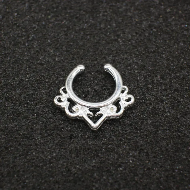 High quality metal fake nose ring Medical titanium jewelry clicker faux septum Piercing clip non Body Hoop For Women wholesale