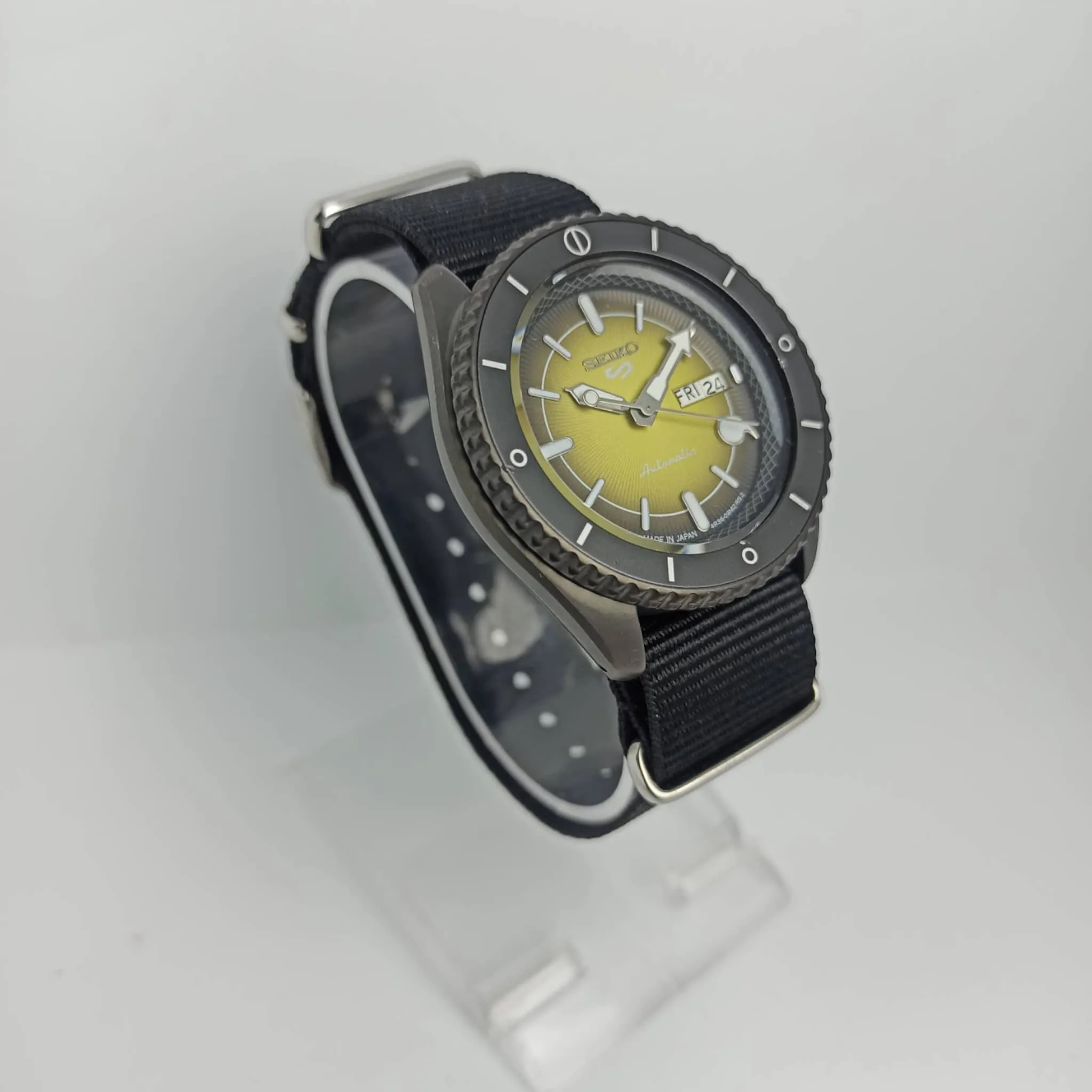 Seiko 5 - Pre-Owned Original - Automatic - Limited Edition - 42mm - Men's Watch.