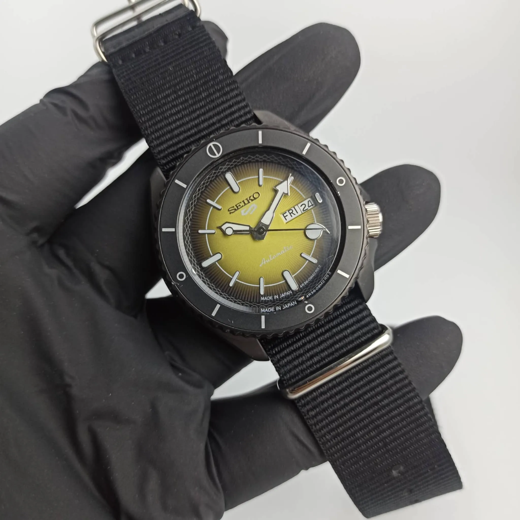Seiko 5 - Pre-Owned Original - Automatic - Limited Edition - 42mm - Men's Watch.