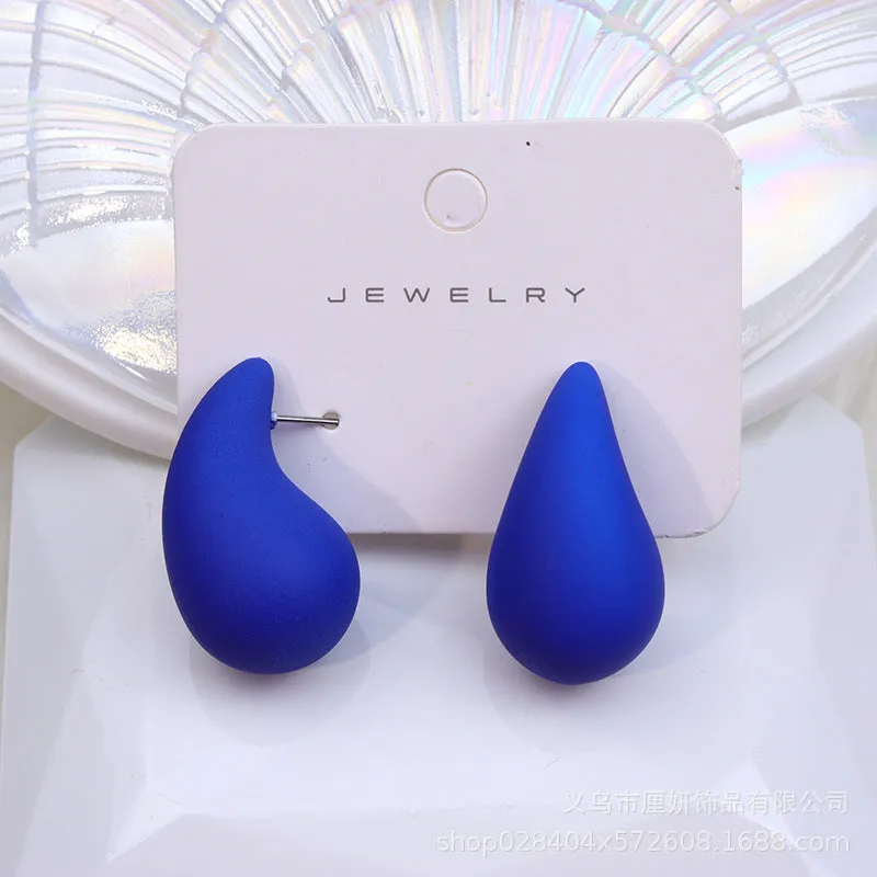 Sense of luxury niche hollow drop earrings personality temperament earrings dopamine stud earrings jewelry wholesale women