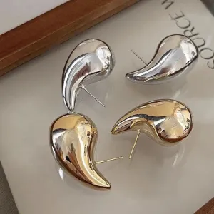 Sense of luxury niche hollow drop earrings personality temperament earrings dopamine stud earrings jewelry wholesale women