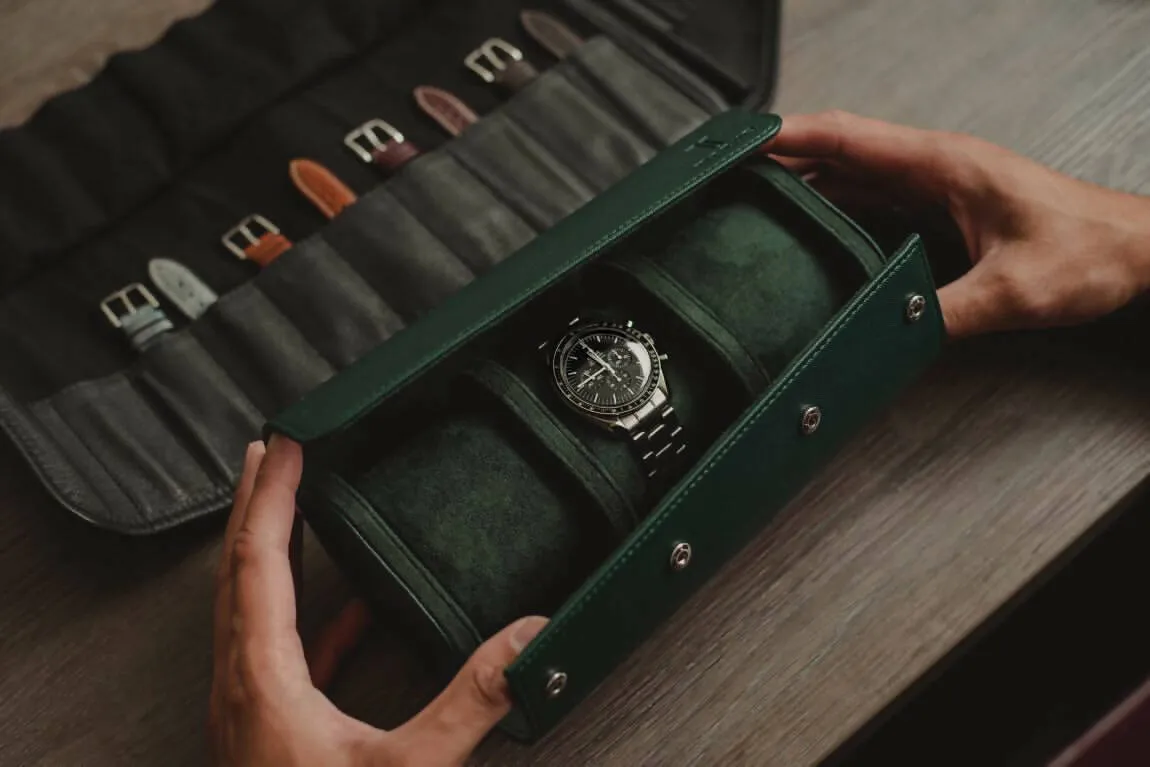Time travel Fiji watch roll
